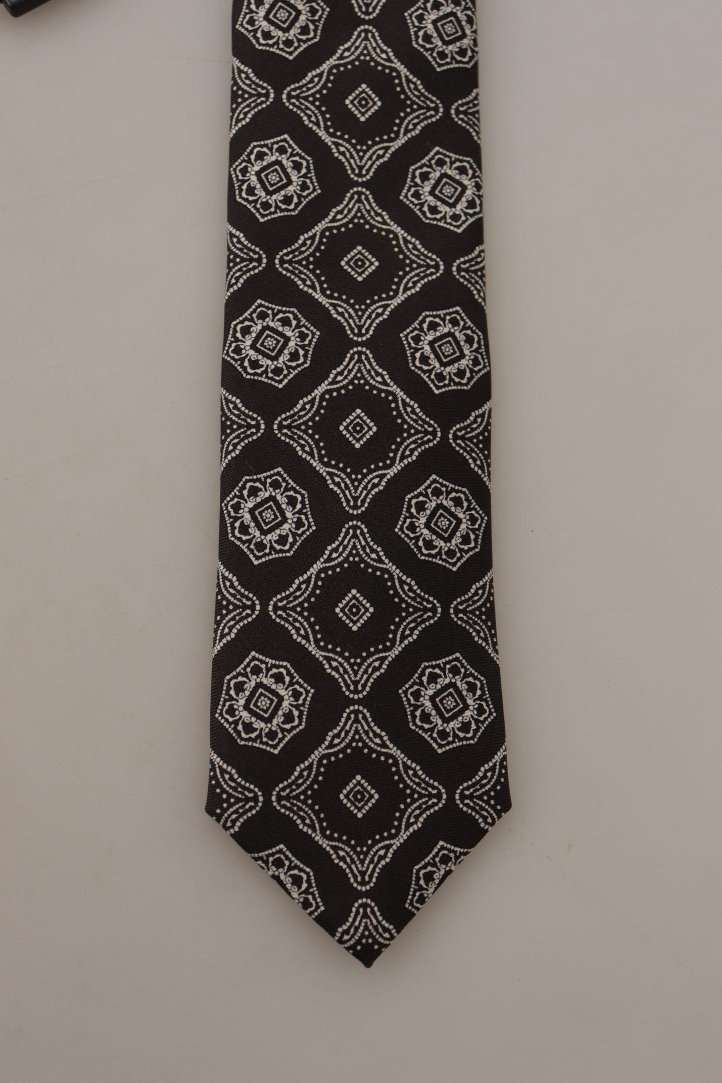 Elegant Silk Geometric Bow Tie